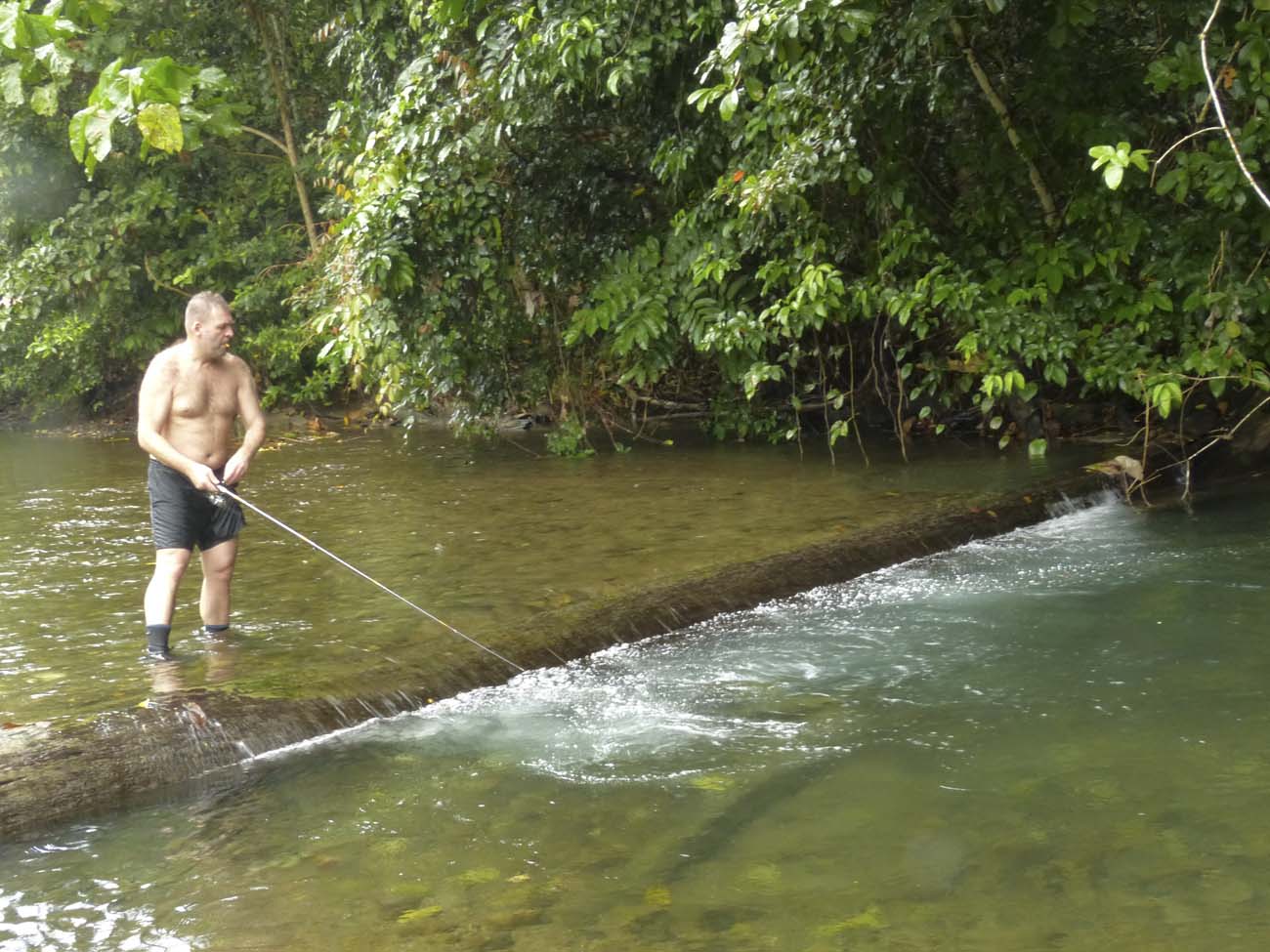 Egyel Gyjts Horgszbottal